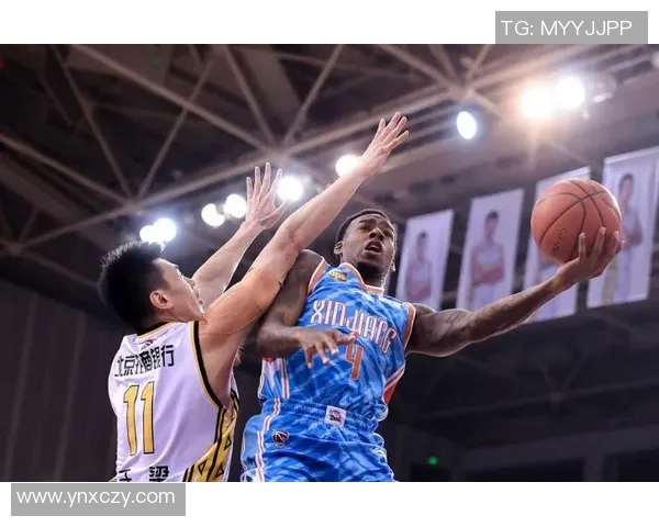 江苏龙与新疆飞虎激战正酣谁能在赛场上笑到最后