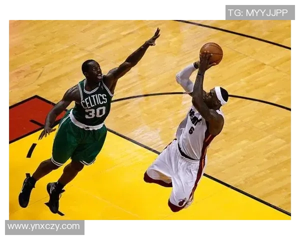 蓝网与热火精彩对决录像回放回顾赛场瞬间与精彩时刻分析